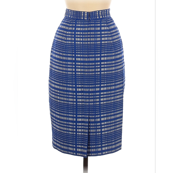 Banana Republic Pencil Skirt, size 6 - Picture 2 of 6